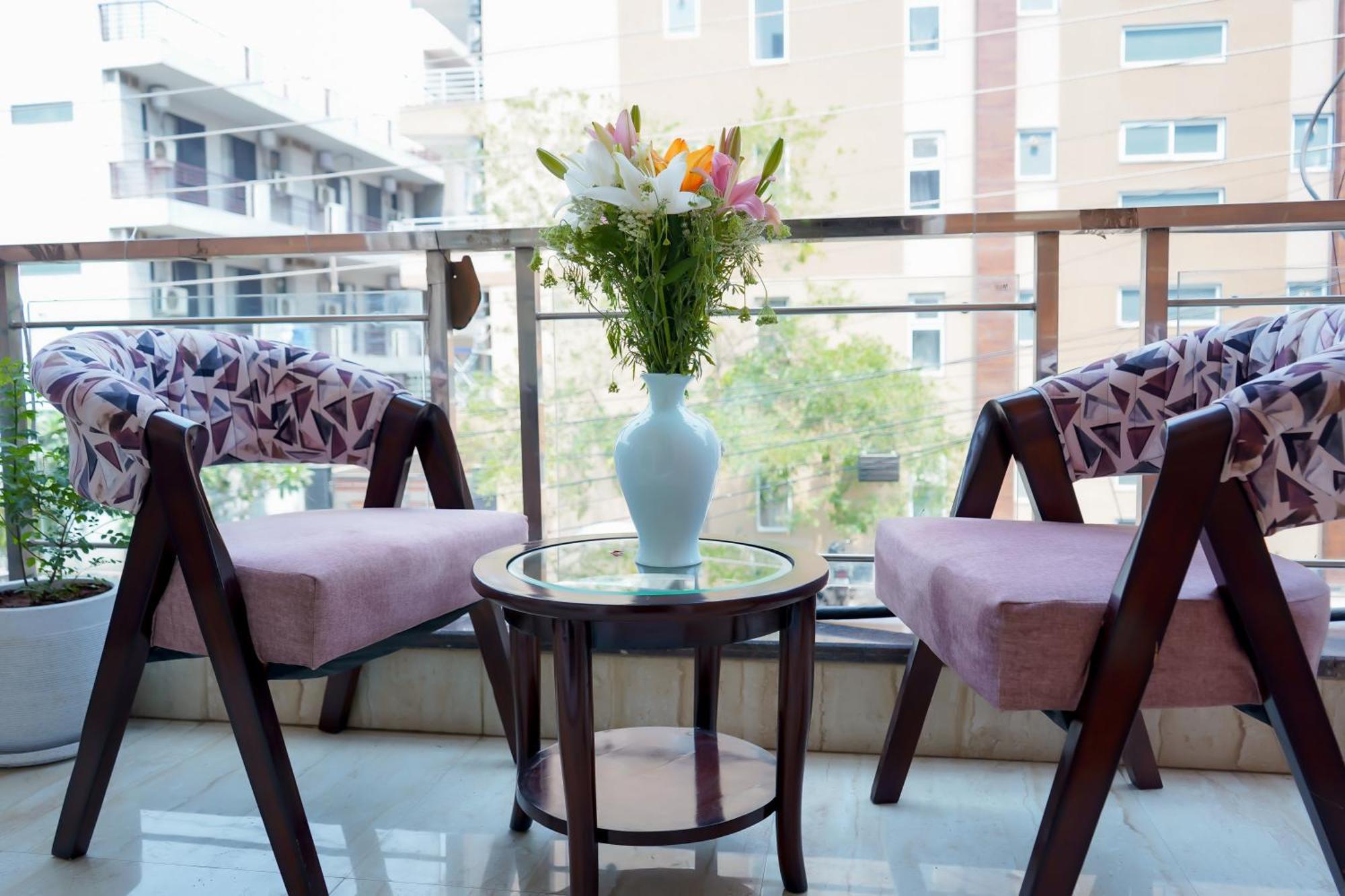 Hotel The Luxe 18 - Golf Course Road Гургаон Экстерьер фото